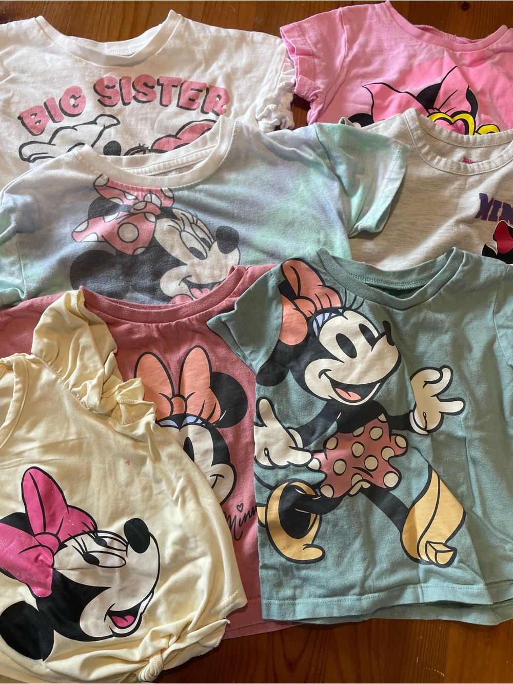 Toddler girl Minnie Mouse T-shirt bundle 2T